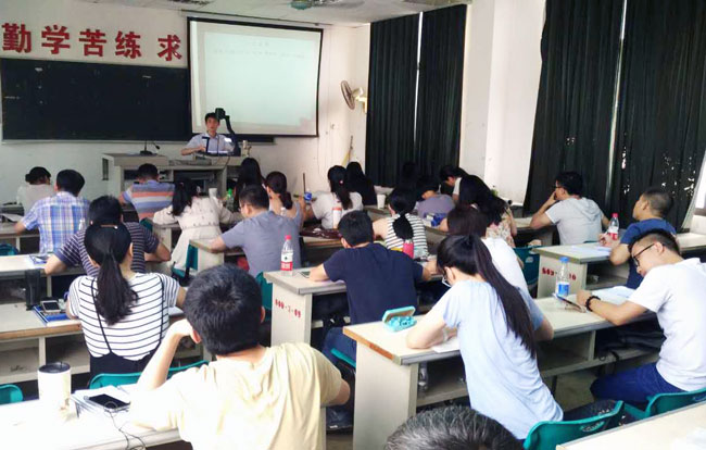 MBA前进道路上，充满成就与幸福——记雄松华章系统强化段开班