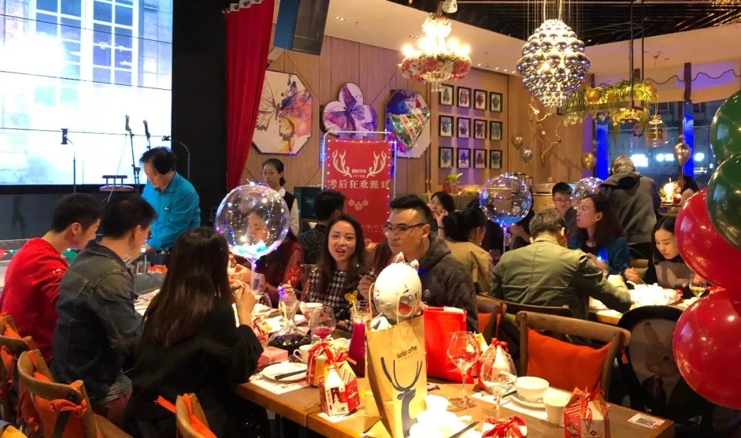 雄松华章“友情岁月,无聚不欢”2019届狂欢派对 雄松华章“友情岁月,无聚不欢”2019届狂欢派对