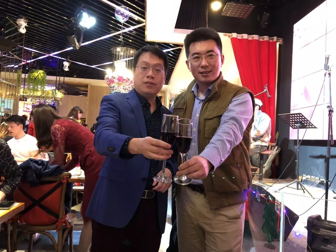 雄松华章“友情岁月,无聚不欢”2019届狂欢派对 雄松华章“友情岁月,无聚不欢”2019届狂欢派对