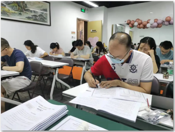 雄松华章摸底考放大招！个性化考研上岸方案一步到位~